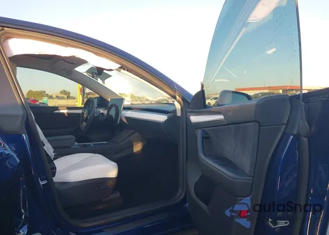 2023 Tesla Model Y Awd/Long Range Dual Motor All-Wheel Drive из США, поврежденный, VIN 7SAYGDEE8PF879286